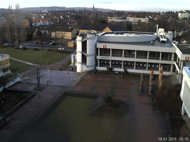 Foto der Webcam: Verwaltungsgeb&auml;ude, Innenhof mit Audimax, H&ouml;rsaal-Geb&auml;ude 1
