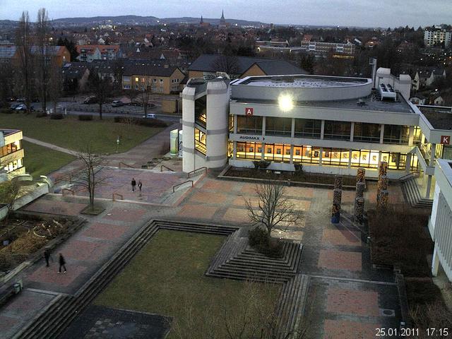 Foto der Webcam: Verwaltungsgeb&auml;ude, Innenhof mit Audimax, H&ouml;rsaal-Geb&auml;ude 1