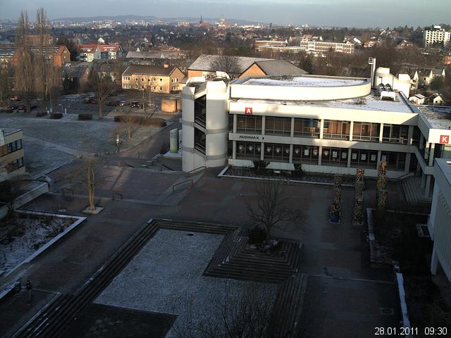 Foto der Webcam: Verwaltungsgeb&auml;ude, Innenhof mit Audimax, H&ouml;rsaal-Geb&auml;ude 1