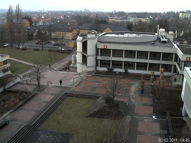 Foto der Webcam: Verwaltungsgeb&auml;ude, Innenhof mit Audimax, H&ouml;rsaal-Geb&auml;ude 1