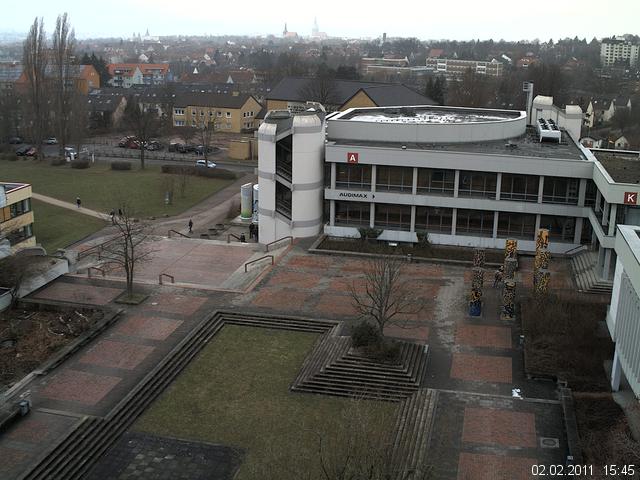 Foto der Webcam: Verwaltungsgeb&auml;ude, Innenhof mit Audimax, H&ouml;rsaal-Geb&auml;ude 1