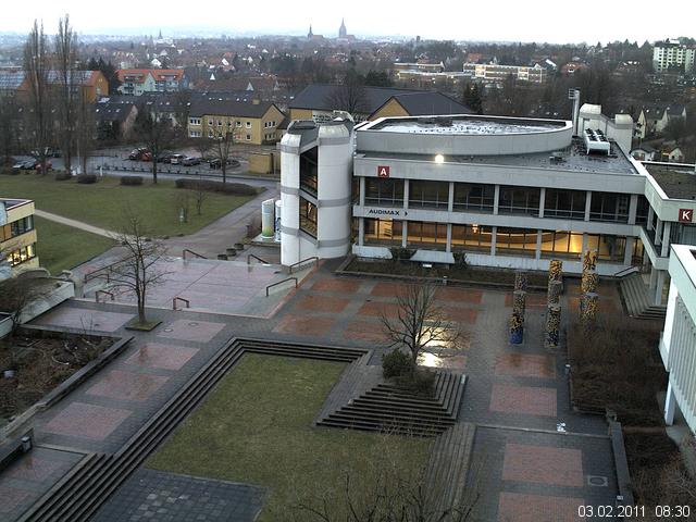 Foto der Webcam: Verwaltungsgeb&auml;ude, Innenhof mit Audimax, H&ouml;rsaal-Geb&auml;ude 1