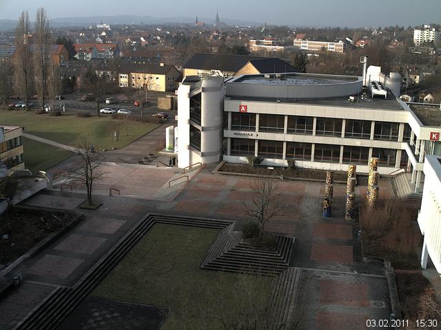 Foto der Webcam: Verwaltungsgeb&auml;ude, Innenhof mit Audimax, H&ouml;rsaal-Geb&auml;ude 1