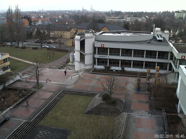Foto der Webcam: Verwaltungsgeb&auml;ude, Innenhof mit Audimax, H&ouml;rsaal-Geb&auml;ude 1