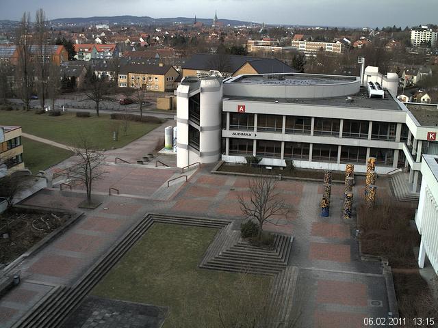 Foto der Webcam: Verwaltungsgeb&auml;ude, Innenhof mit Audimax, H&ouml;rsaal-Geb&auml;ude 1