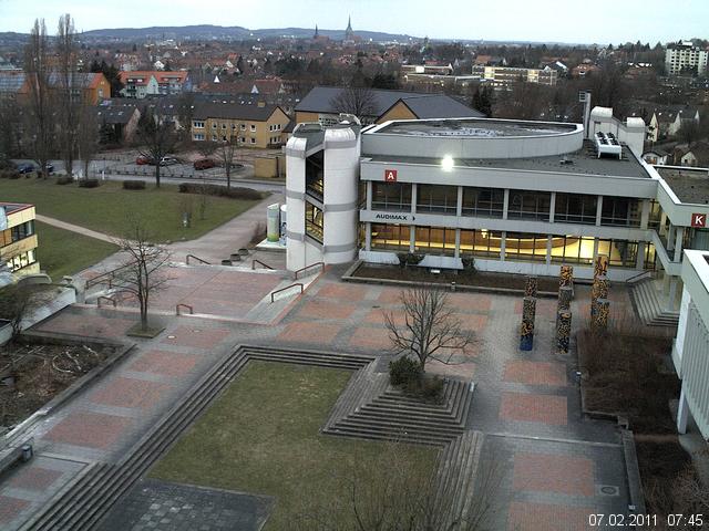 Foto der Webcam: Verwaltungsgeb&auml;ude, Innenhof mit Audimax, H&ouml;rsaal-Geb&auml;ude 1