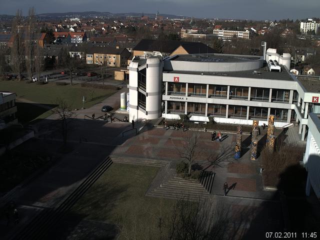 Foto der Webcam: Verwaltungsgeb&auml;ude, Innenhof mit Audimax, H&ouml;rsaal-Geb&auml;ude 1