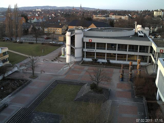 Foto der Webcam: Verwaltungsgeb&auml;ude, Innenhof mit Audimax, H&ouml;rsaal-Geb&auml;ude 1