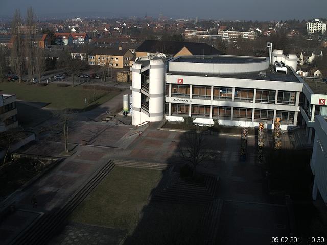 Foto der Webcam: Verwaltungsgeb&auml;ude, Innenhof mit Audimax, H&ouml;rsaal-Geb&auml;ude 1
