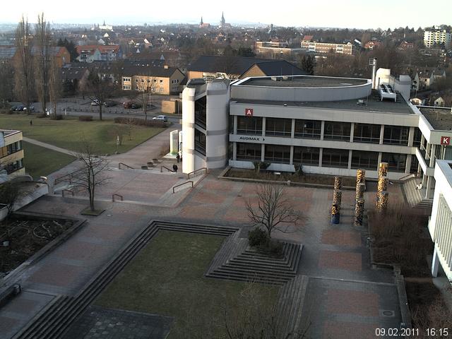 Foto der Webcam: Verwaltungsgeb&auml;ude, Innenhof mit Audimax, H&ouml;rsaal-Geb&auml;ude 1