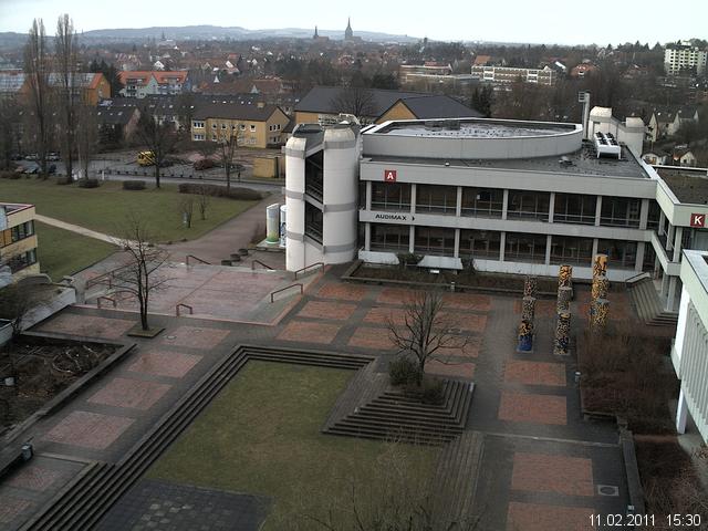 Foto der Webcam: Verwaltungsgeb&auml;ude, Innenhof mit Audimax, H&ouml;rsaal-Geb&auml;ude 1