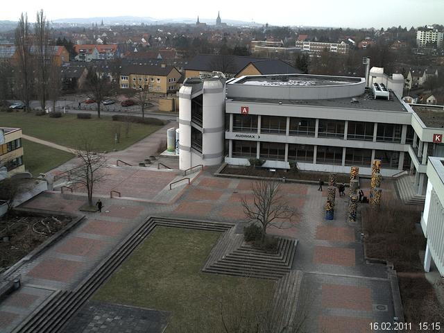 Foto der Webcam: Verwaltungsgeb&auml;ude, Innenhof mit Audimax, H&ouml;rsaal-Geb&auml;ude 1