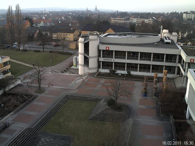 Foto der Webcam: Verwaltungsgeb&auml;ude, Innenhof mit Audimax, H&ouml;rsaal-Geb&auml;ude 1