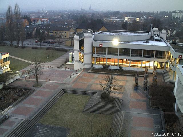 Foto der Webcam: Verwaltungsgeb&auml;ude, Innenhof mit Audimax, H&ouml;rsaal-Geb&auml;ude 1