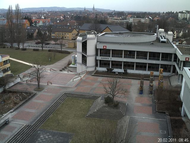Foto der Webcam: Verwaltungsgeb&auml;ude, Innenhof mit Audimax, H&ouml;rsaal-Geb&auml;ude 1