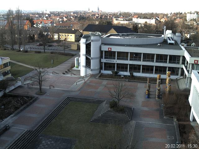 Foto der Webcam: Verwaltungsgeb&auml;ude, Innenhof mit Audimax, H&ouml;rsaal-Geb&auml;ude 1