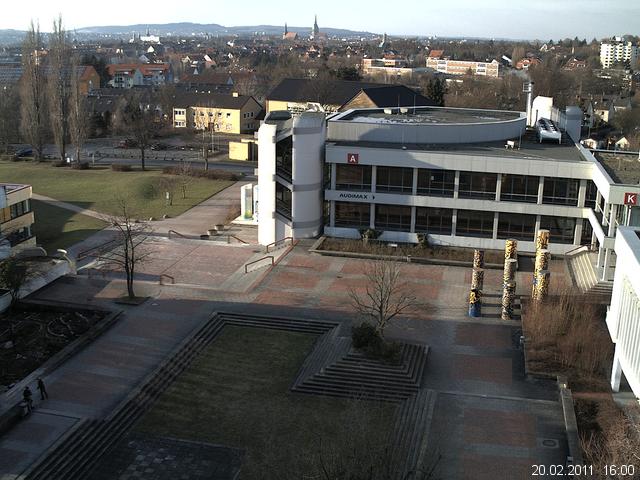 Foto der Webcam: Verwaltungsgeb&auml;ude, Innenhof mit Audimax, H&ouml;rsaal-Geb&auml;ude 1