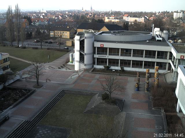 Foto der Webcam: Verwaltungsgeb&auml;ude, Innenhof mit Audimax, H&ouml;rsaal-Geb&auml;ude 1