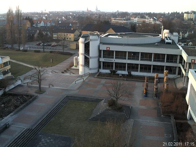 Foto der Webcam: Verwaltungsgeb&auml;ude, Innenhof mit Audimax, H&ouml;rsaal-Geb&auml;ude 1