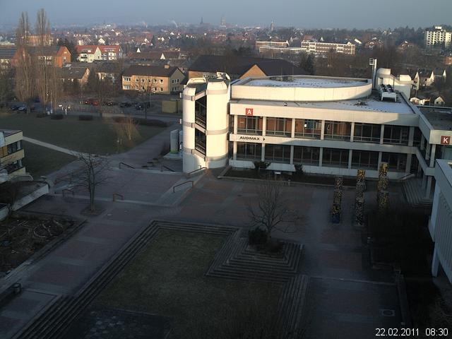 Foto der Webcam: Verwaltungsgeb&auml;ude, Innenhof mit Audimax, H&ouml;rsaal-Geb&auml;ude 1