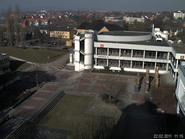 Foto der Webcam: Verwaltungsgeb&auml;ude, Innenhof mit Audimax, H&ouml;rsaal-Geb&auml;ude 1