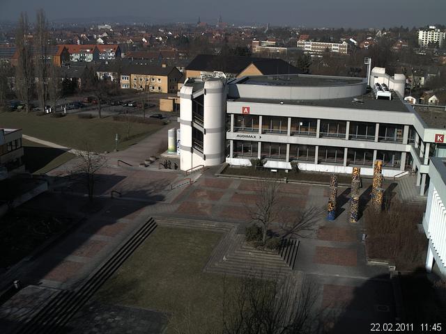 Foto der Webcam: Verwaltungsgeb&auml;ude, Innenhof mit Audimax, H&ouml;rsaal-Geb&auml;ude 1