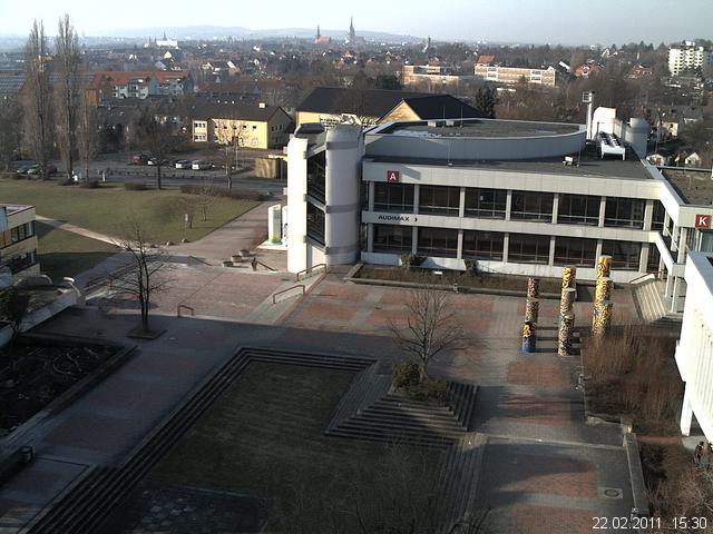 Foto der Webcam: Verwaltungsgeb&auml;ude, Innenhof mit Audimax, H&ouml;rsaal-Geb&auml;ude 1