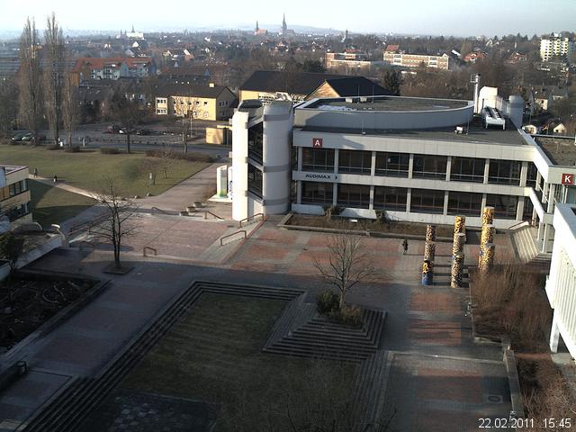 Foto der Webcam: Verwaltungsgeb&auml;ude, Innenhof mit Audimax, H&ouml;rsaal-Geb&auml;ude 1
