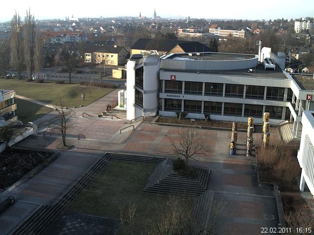 Foto der Webcam: Verwaltungsgeb&auml;ude, Innenhof mit Audimax, H&ouml;rsaal-Geb&auml;ude 1