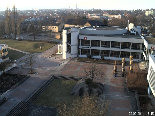 Foto der Webcam: Verwaltungsgeb&auml;ude, Innenhof mit Audimax, H&ouml;rsaal-Geb&auml;ude 1