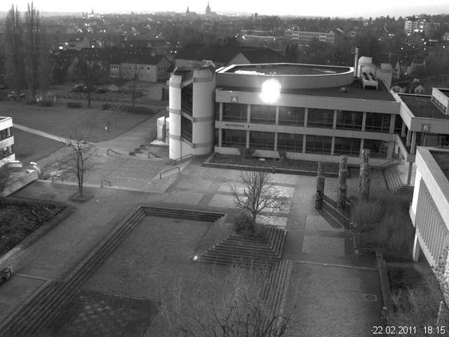 Foto der Webcam: Verwaltungsgeb&auml;ude, Innenhof mit Audimax, H&ouml;rsaal-Geb&auml;ude 1