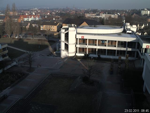 Foto der Webcam: Verwaltungsgeb&auml;ude, Innenhof mit Audimax, H&ouml;rsaal-Geb&auml;ude 1
