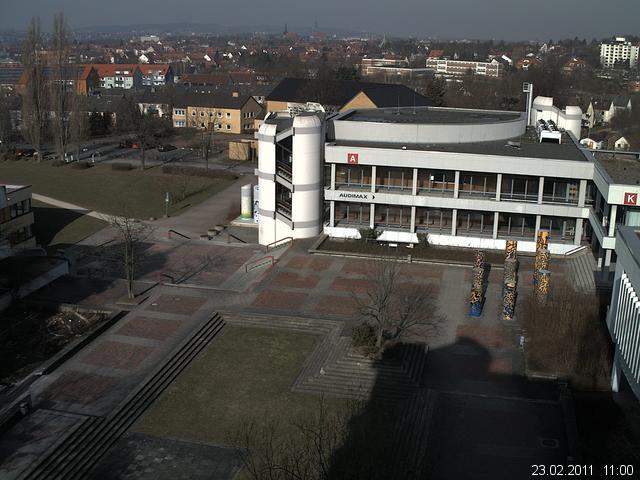 Foto der Webcam: Verwaltungsgeb&auml;ude, Innenhof mit Audimax, H&ouml;rsaal-Geb&auml;ude 1
