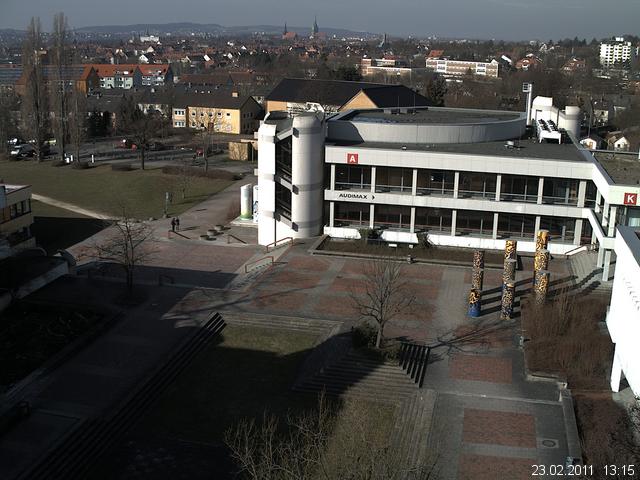 Foto der Webcam: Verwaltungsgeb&auml;ude, Innenhof mit Audimax, H&ouml;rsaal-Geb&auml;ude 1