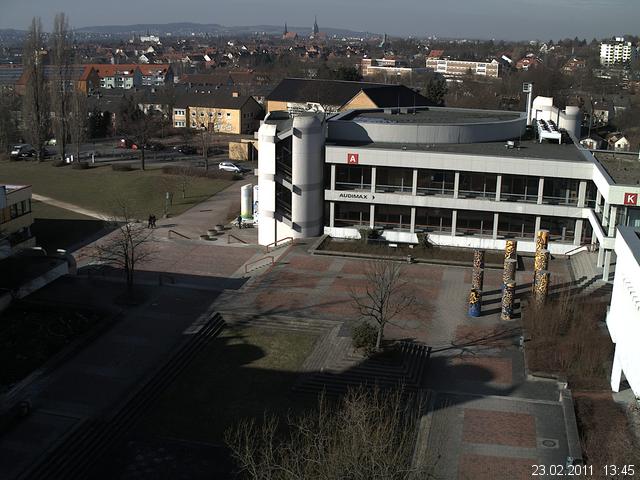 Foto der Webcam: Verwaltungsgeb&auml;ude, Innenhof mit Audimax, H&ouml;rsaal-Geb&auml;ude 1
