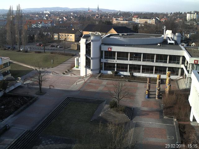Foto der Webcam: Verwaltungsgeb&auml;ude, Innenhof mit Audimax, H&ouml;rsaal-Geb&auml;ude 1