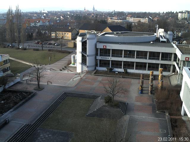 Foto der Webcam: Verwaltungsgeb&auml;ude, Innenhof mit Audimax, H&ouml;rsaal-Geb&auml;ude 1
