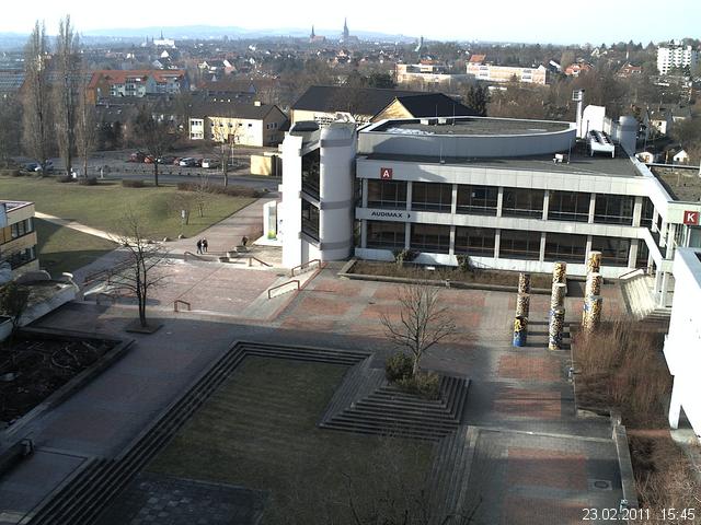 Foto der Webcam: Verwaltungsgeb&auml;ude, Innenhof mit Audimax, H&ouml;rsaal-Geb&auml;ude 1