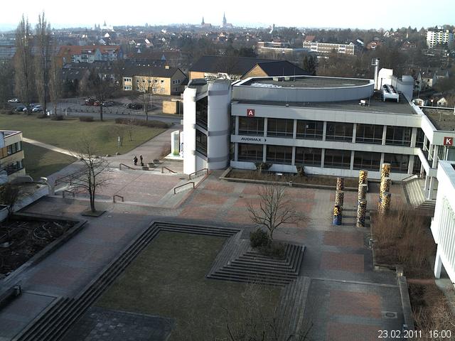 Foto der Webcam: Verwaltungsgeb&auml;ude, Innenhof mit Audimax, H&ouml;rsaal-Geb&auml;ude 1