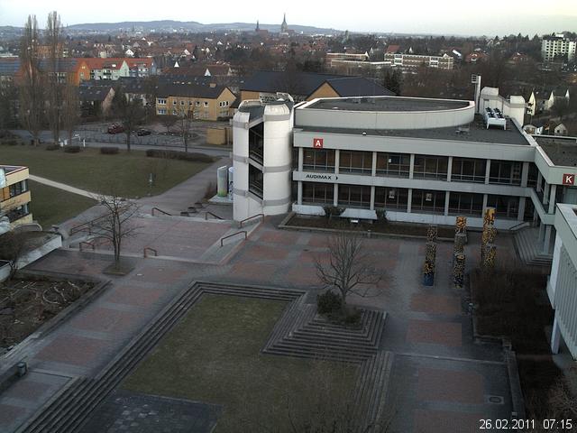 Foto der Webcam: Verwaltungsgeb&auml;ude, Innenhof mit Audimax, H&ouml;rsaal-Geb&auml;ude 1