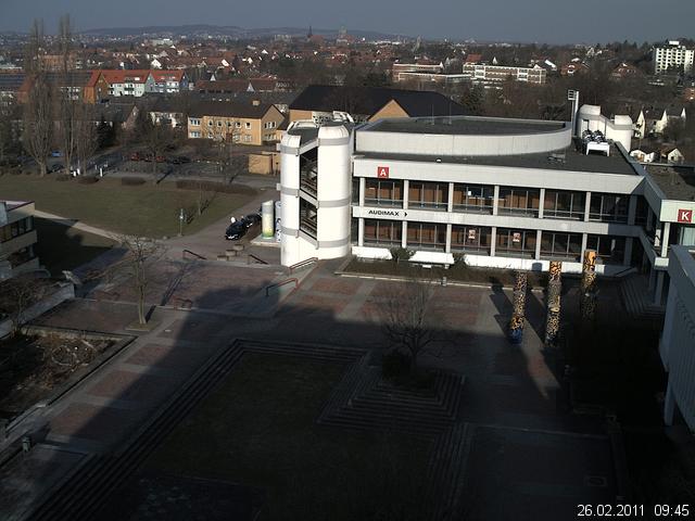Foto der Webcam: Verwaltungsgeb&auml;ude, Innenhof mit Audimax, H&ouml;rsaal-Geb&auml;ude 1
