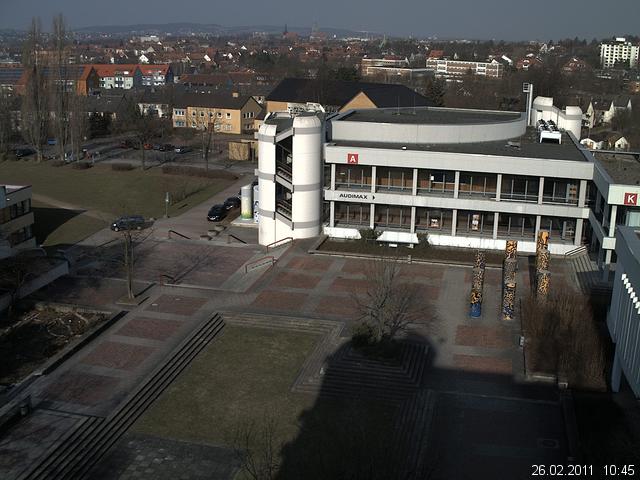 Foto der Webcam: Verwaltungsgeb&auml;ude, Innenhof mit Audimax, H&ouml;rsaal-Geb&auml;ude 1