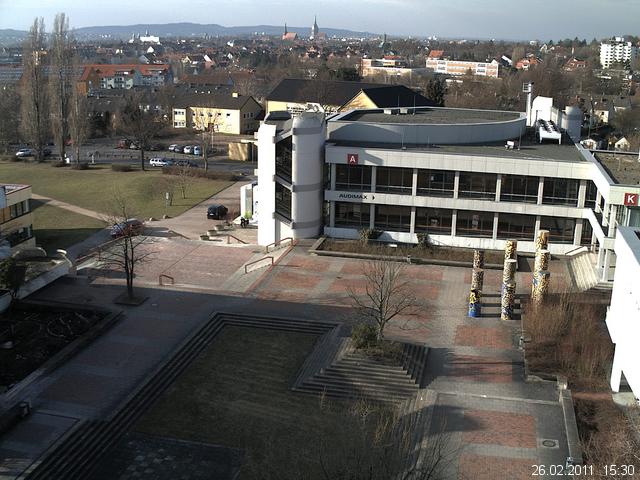 Foto der Webcam: Verwaltungsgeb&auml;ude, Innenhof mit Audimax, H&ouml;rsaal-Geb&auml;ude 1