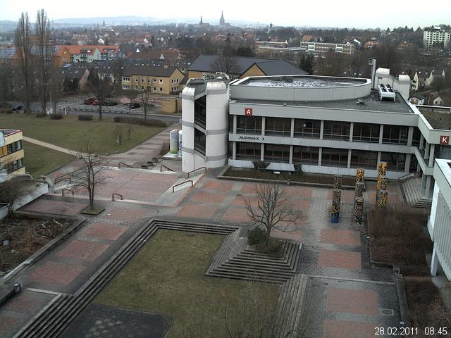 Foto der Webcam: Verwaltungsgeb&auml;ude, Innenhof mit Audimax, H&ouml;rsaal-Geb&auml;ude 1