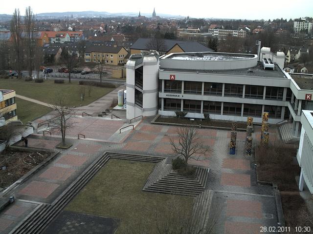 Foto der Webcam: Verwaltungsgeb&auml;ude, Innenhof mit Audimax, H&ouml;rsaal-Geb&auml;ude 1