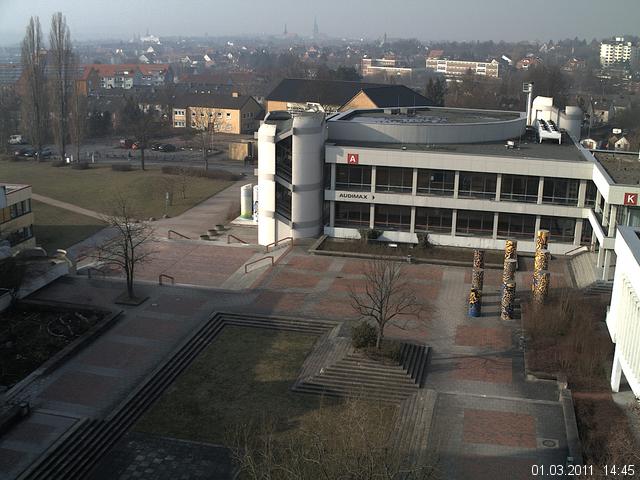 Foto der Webcam: Verwaltungsgeb&auml;ude, Innenhof mit Audimax, H&ouml;rsaal-Geb&auml;ude 1