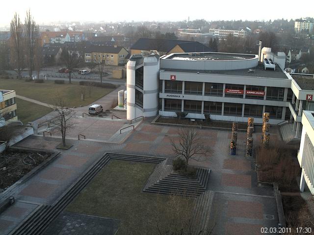 Foto der Webcam: Verwaltungsgeb&auml;ude, Innenhof mit Audimax, H&ouml;rsaal-Geb&auml;ude 1