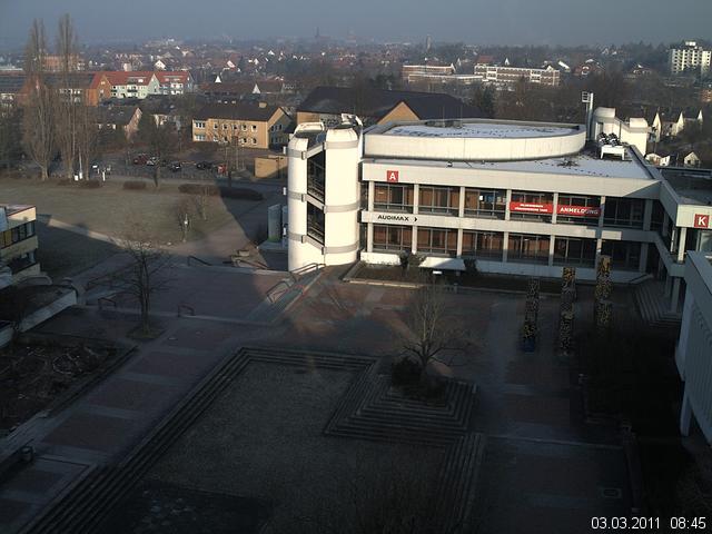 Foto der Webcam: Verwaltungsgeb&auml;ude, Innenhof mit Audimax, H&ouml;rsaal-Geb&auml;ude 1