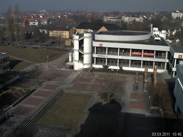 Foto der Webcam: Verwaltungsgeb&auml;ude, Innenhof mit Audimax, H&ouml;rsaal-Geb&auml;ude 1