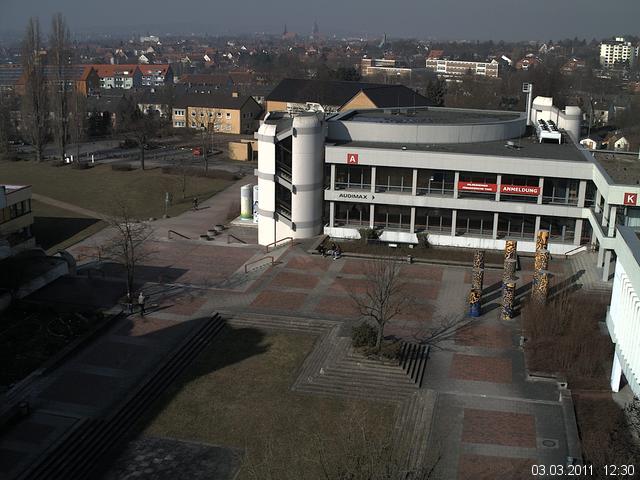 Foto der Webcam: Verwaltungsgeb&auml;ude, Innenhof mit Audimax, H&ouml;rsaal-Geb&auml;ude 1